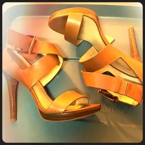 Michael Kors Tan Heels Size 6